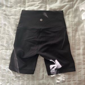 LULULEMON BLACK BIKER SHORTS